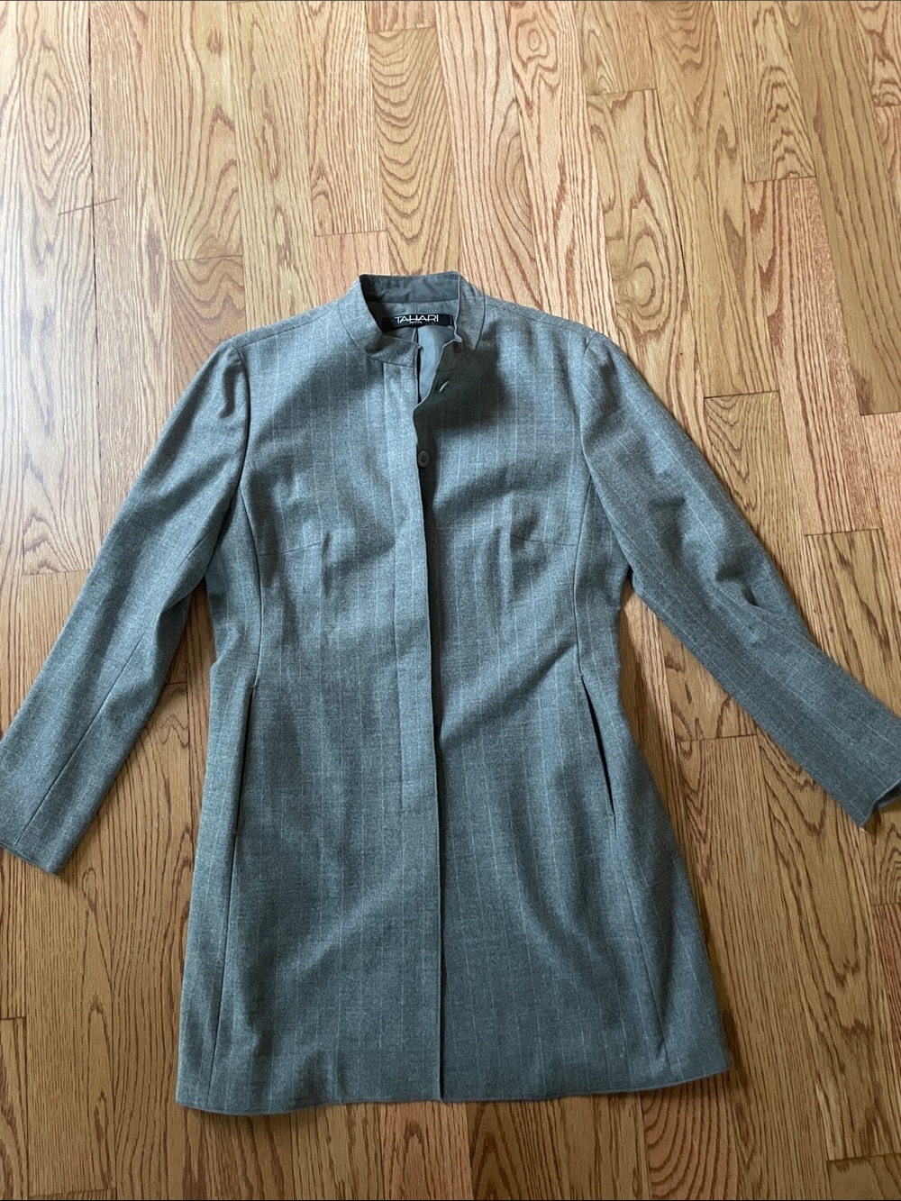 Tahari Gray Collarless Long Blazer Jacket